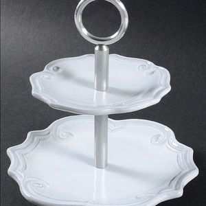 Pastry server / stand